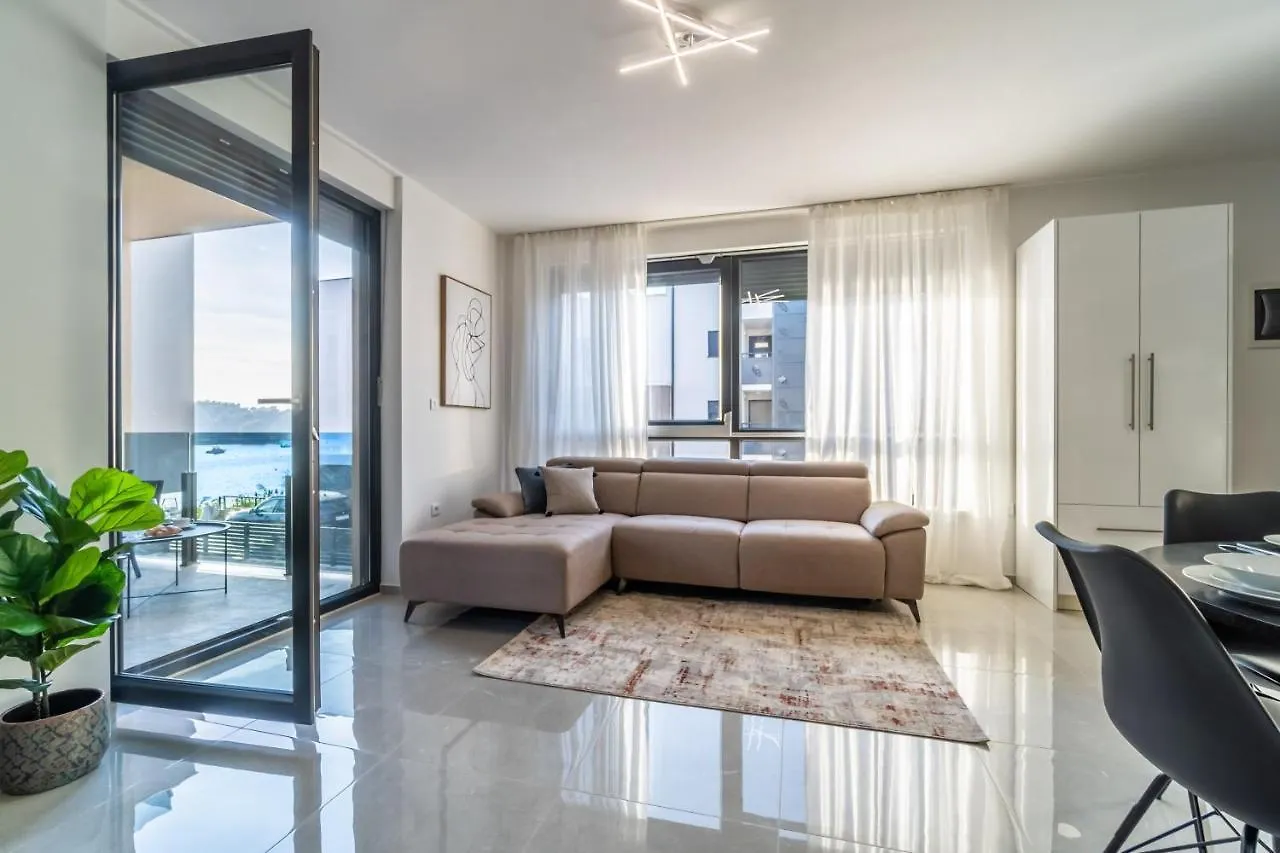 Apartment Laurel Medulin 0*,  Croatia